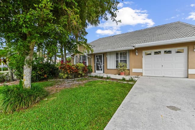 18377 Fresh Lake Way, Boca Raton FL 33498 - Boca Raton, FL - Photo 2