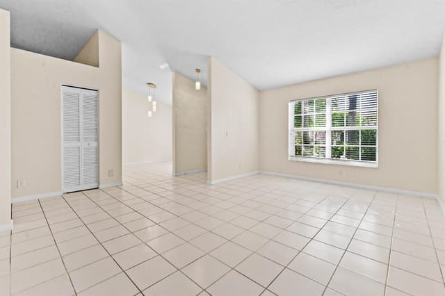 18377 Fresh Lake Way, Boca Raton FL 33498 - Boca Raton, FL - Photo 3