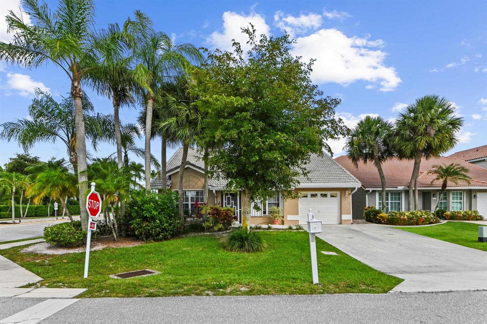18377 Fresh Lake Way, Boca Raton FL 33498