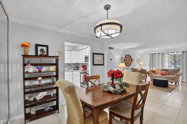 9810 Pineapple Tree, Drive # 103, Boynton Beach FL 33436 - Boynton Beach, FL - Photo 5