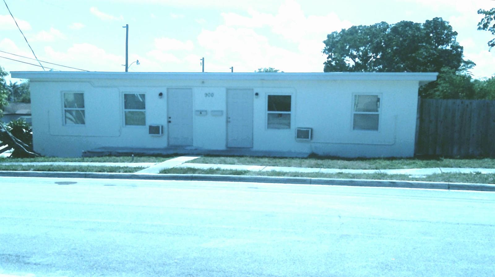 900 W 9th Street, Riviera Beach FL 33404