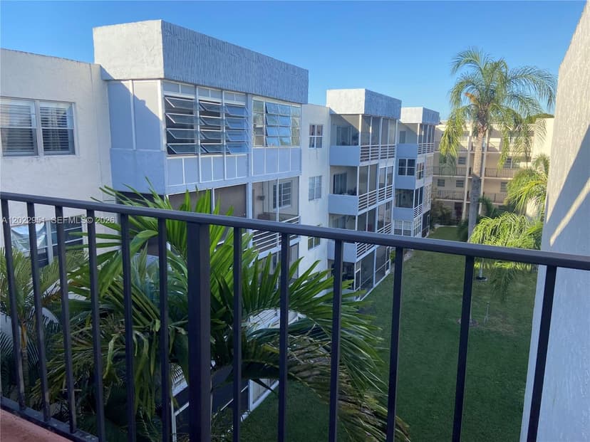 7502 NW 30th Pl # 417, Sunrise FL 33313