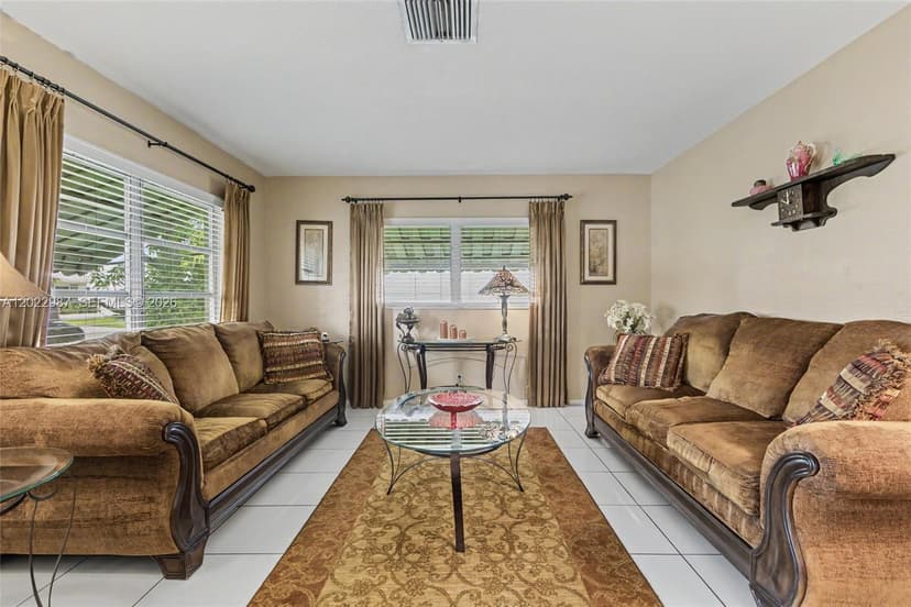 8309 NW 59th Pl, Tamarac FL 33321