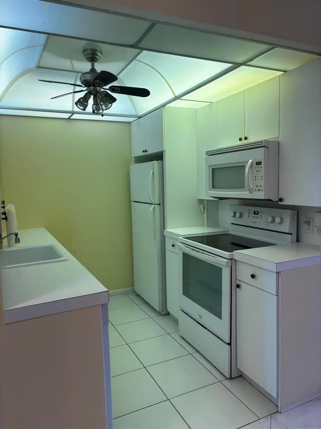 309 Grantham A, Deerfield Beach FL 33442 - Deerfield Beach, FL - Photo 7