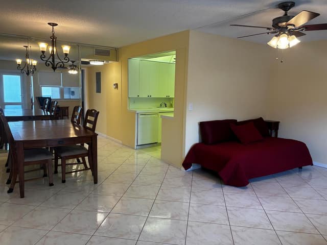 309 Grantham A, Deerfield Beach FL 33442 - Deerfield Beach, FL - Photo 5
