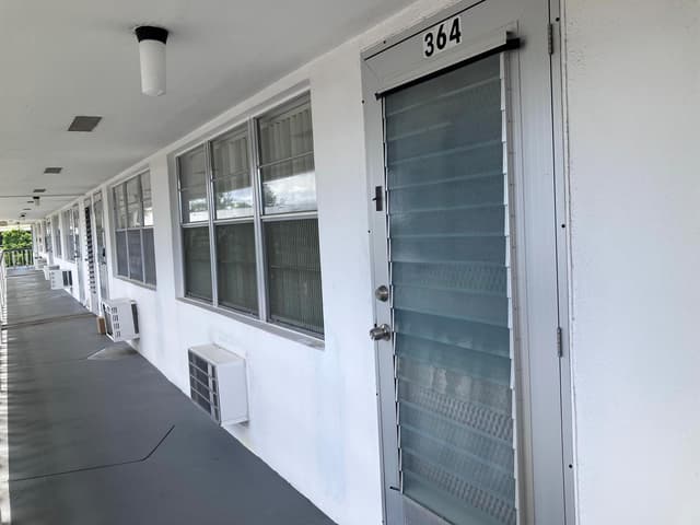 364 Northampton R, West Palm Beach FL 33417 - West Palm Beach, FL - Photo 3