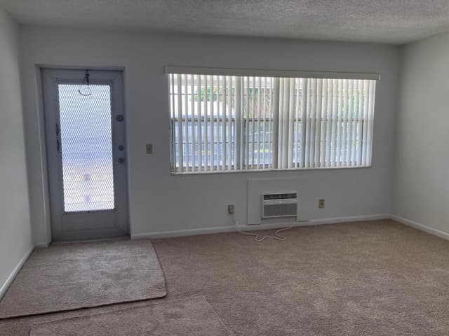 364 Northampton R, West Palm Beach FL 33417 - West Palm Beach, FL - Photo 4