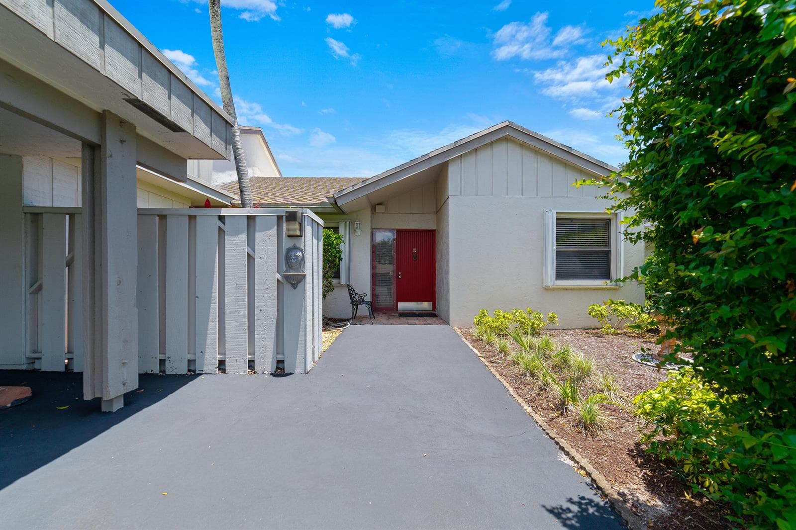 302 Deer Creek Wildwood Lane E, Deerfield Beach FL 33442 - Deerfield Beach, FL - Photo 1