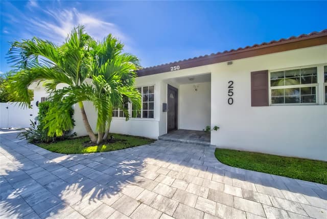250 NE 27th Court, Boca Raton FL 33431 - Boca Raton, FL - Photo 4