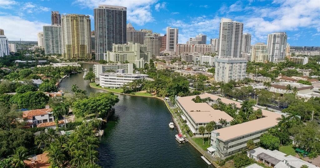 1000 SE 4th Street # 210, Fort Lauderdale FL 33301
