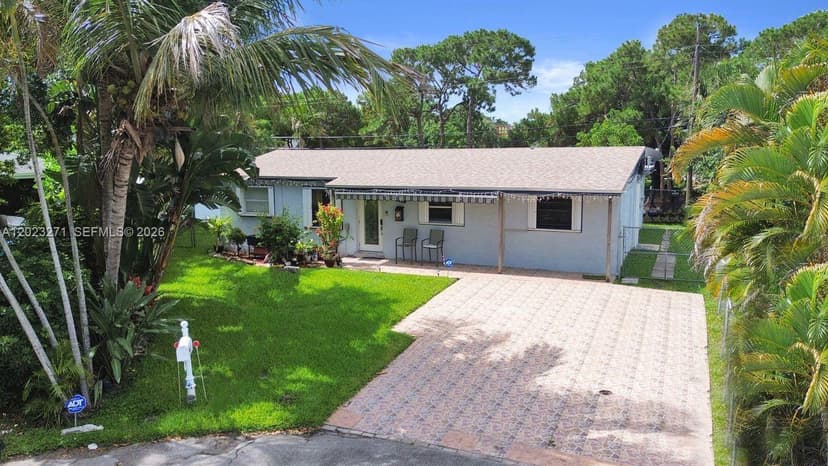 1020 NW 25th Ave, Fort Lauderdale FL 33311