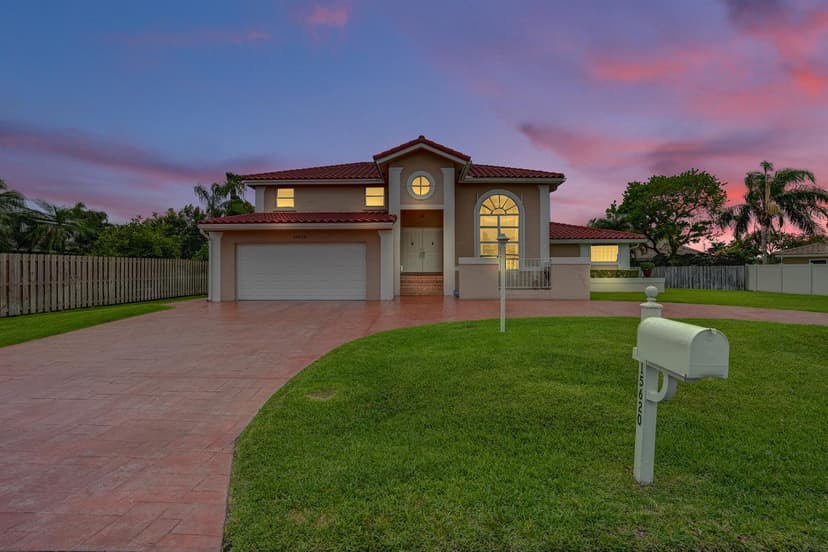 15620 Canterbury Court, Davie FL 33331