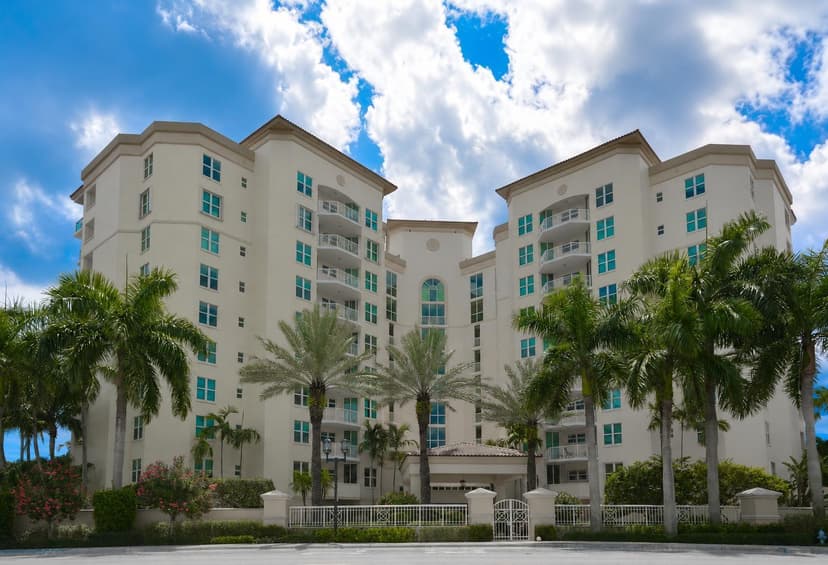 550 SE Mizner Boulevard # B702, Boca Raton FL 33432