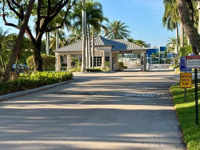 21 Royal Palm Way # 2020, Boca Raton FL 33432 - Boca Raton, FL - Photo 2