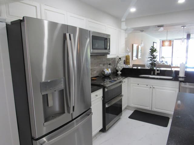 21 Royal Palm Way # 2020, Boca Raton FL 33432 - Boca Raton, FL - Photo 6