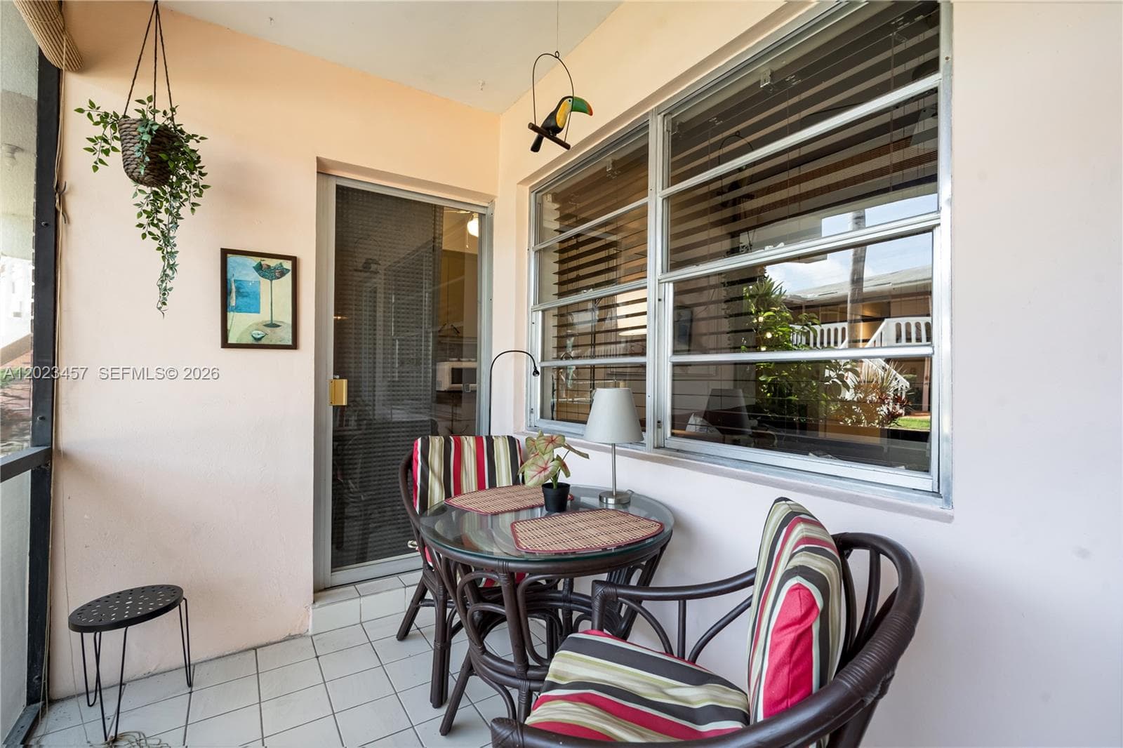160 NE 8th Avenue # 21A, Hallandale Beach FL 33009 - Hallandale Beach, FL - Photo 1