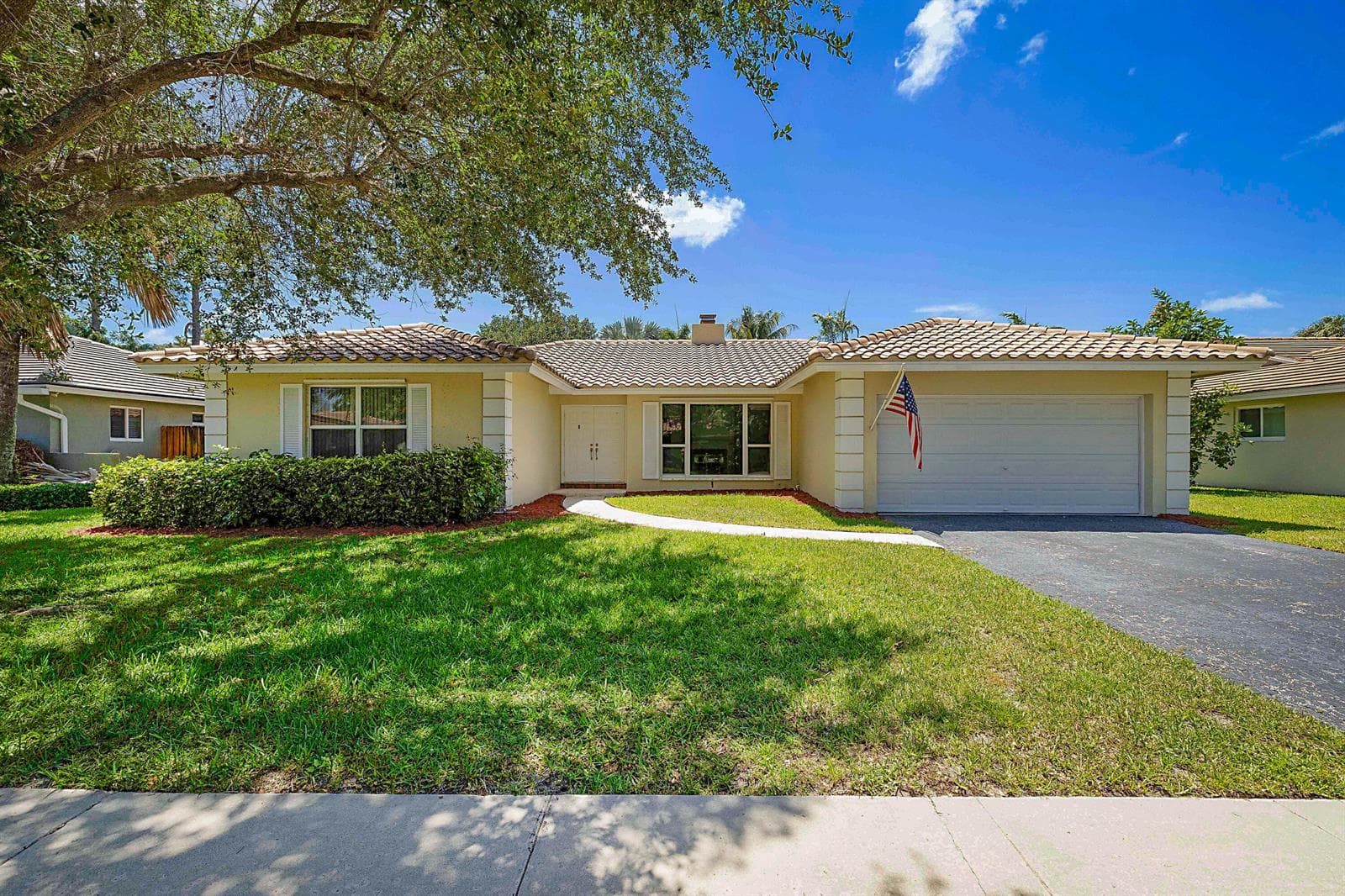 20869 Sonrisa Way, Boca Raton FL 33433