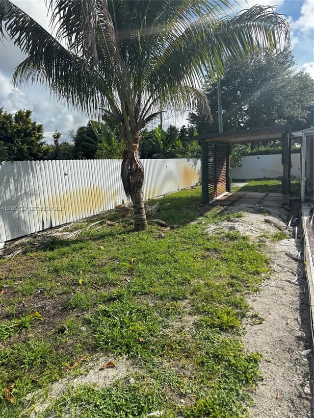 4560 NW 6th Ct, Plantation FL 33317 - Plantation, FL - Photo 2