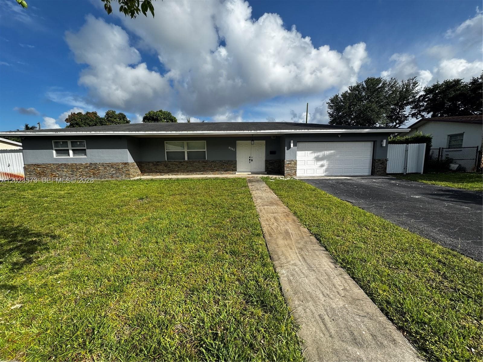 4560 NW 6th Ct, Plantation FL 33317 - Plantation, FL - Photo 1