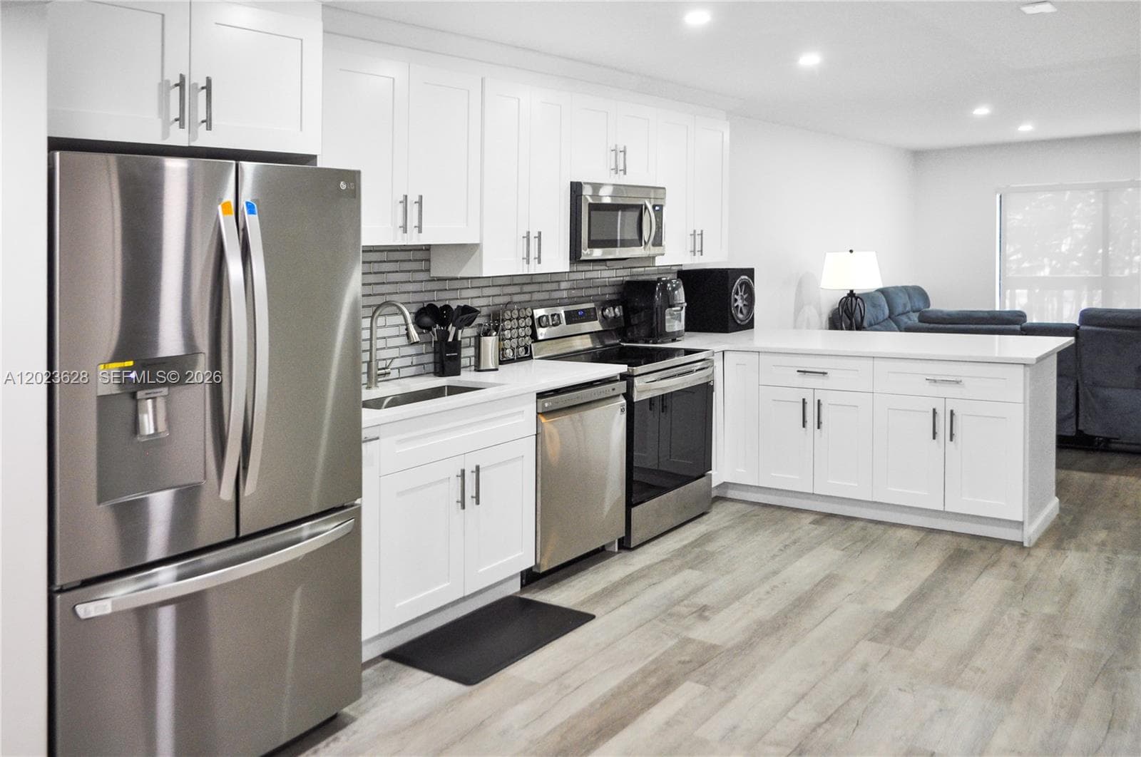 1021 Mockingbird Ln # 202, Plantation FL 33324 - Plantation, FL - Photo 1
