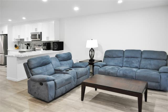 1021 Mockingbird Ln # 202, Plantation FL 33324 - Plantation, FL - Photo 5