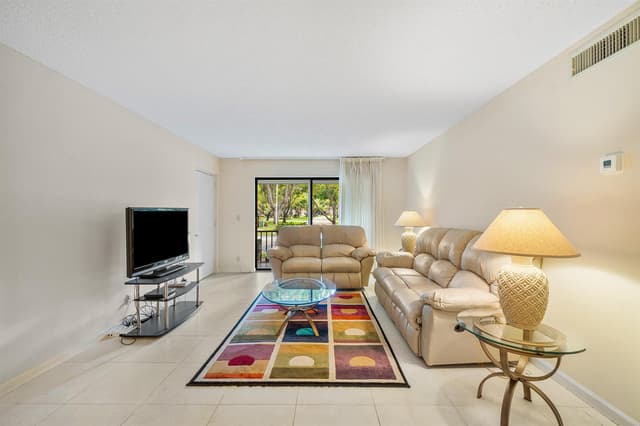 9810 Pineapple Tree Drive # 101, Boynton Beach FL 33436 - Boynton Beach, FL - Photo 6