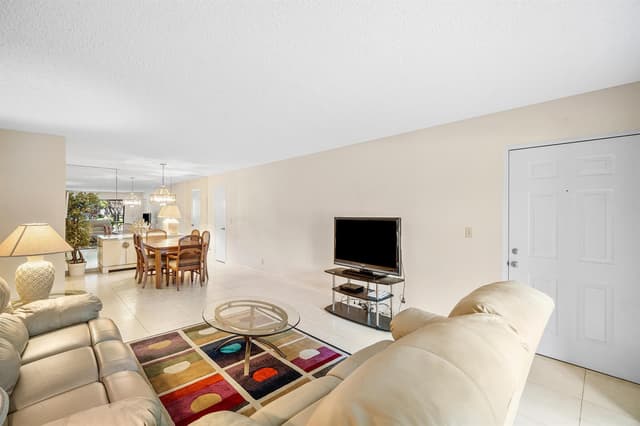 9810 Pineapple Tree Drive # 101, Boynton Beach FL 33436 - Boynton Beach, FL - Photo 4