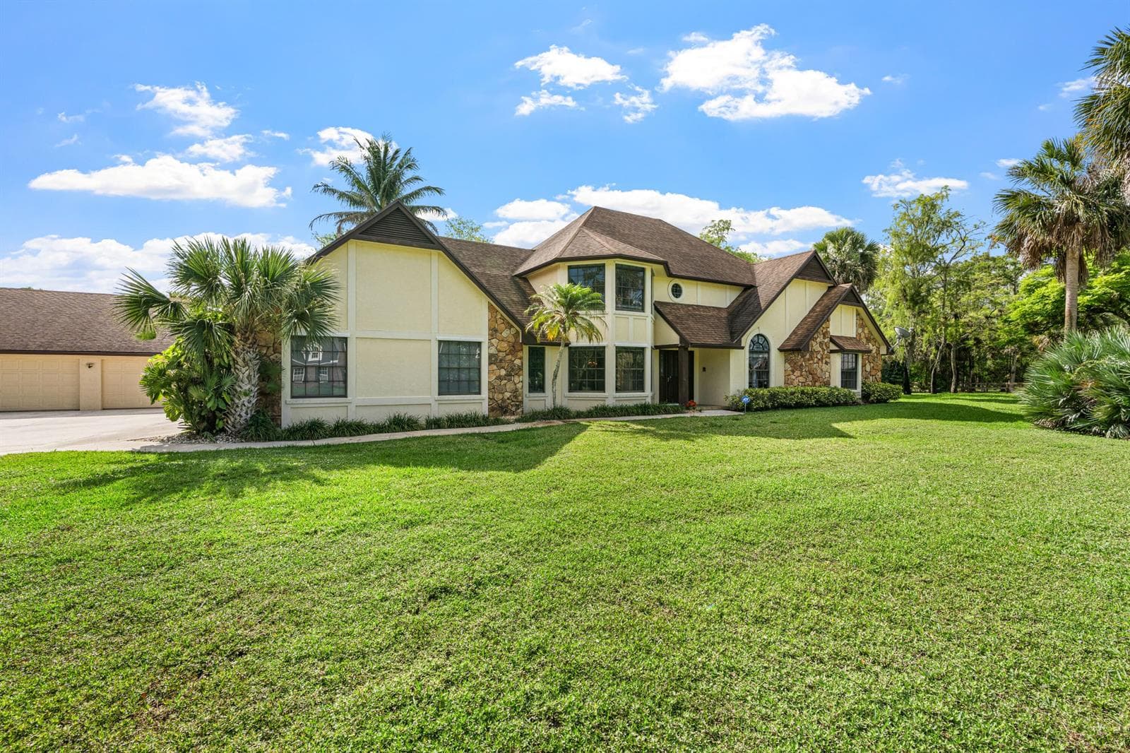 3693 Valley Park Way, Lake Worth FL 33467
