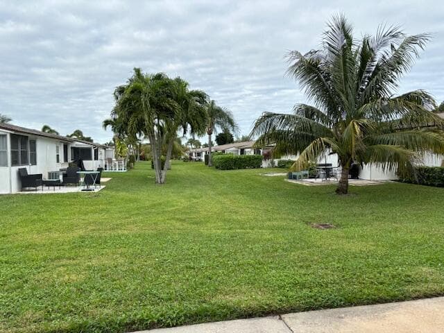2936 Crosley Drive E # G, West Palm Beach FL 33415 - West Palm Beach, FL - Photo 2