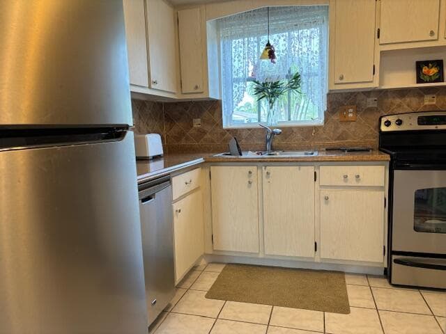 2936 Crosley Drive E # G, West Palm Beach FL 33415 - West Palm Beach, FL - Photo 5