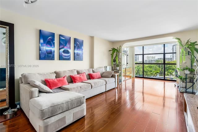 600 SW Parkview Dr # 505, Hallandale Beach FL 33009 - Hallandale Beach, FL - Photo 7