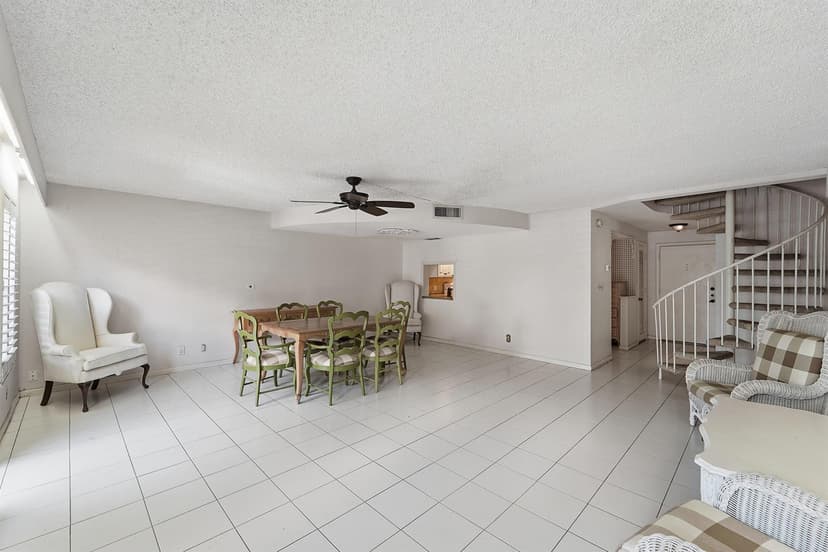 640 Tennis Club Drive # 103, Fort Lauderdale FL 33311