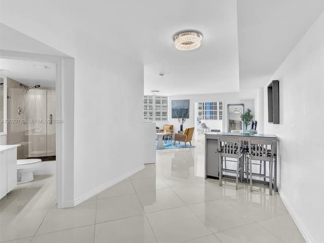 825 Brickell Bay Dr # 2048, Miami FL 33131 - Miami, FL - Photo 3