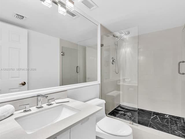 825 Brickell Bay Dr # 2048, Miami FL 33131 - Miami, FL - Photo 5