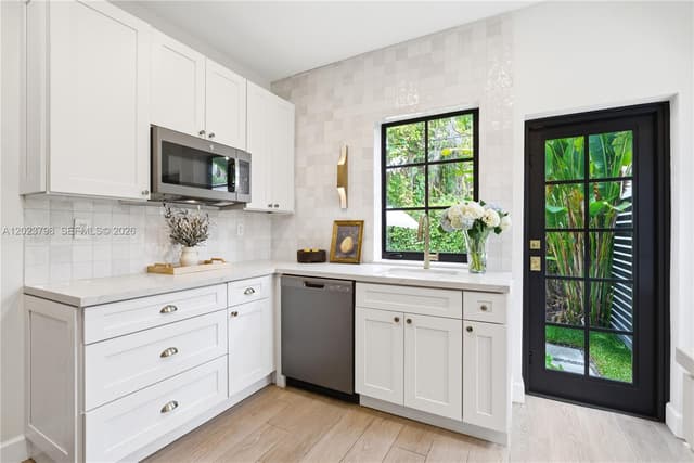 1220 Cordova St, Coral Gables FL 33134 - Coral Gables, FL - Photo 5