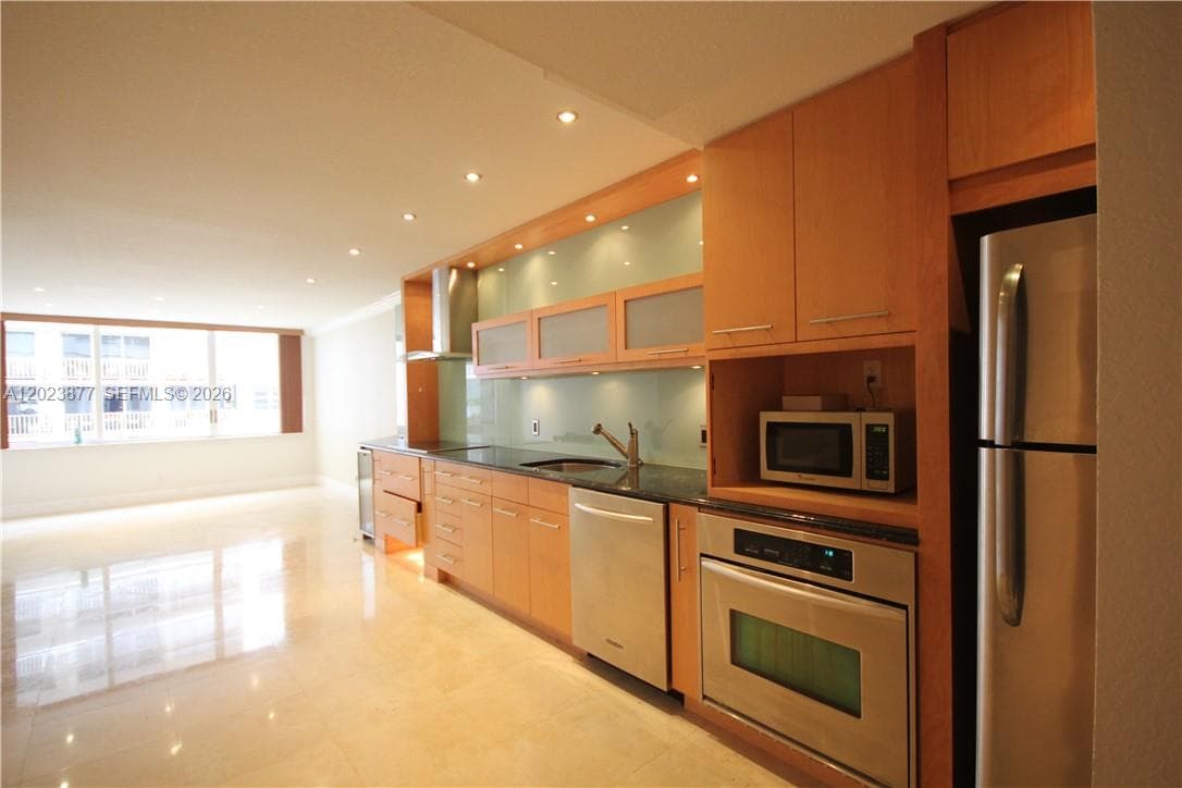 5401 Collins Ave # 339, Miami Beach FL 33140