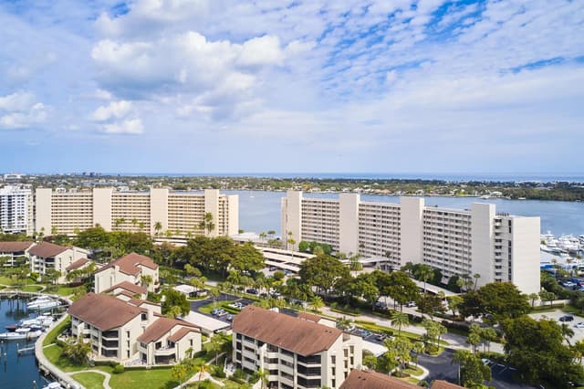 136 Lakeshore Drive # 211, North Palm Beach FL 33408 - North Palm Beach, FL - Photo 3