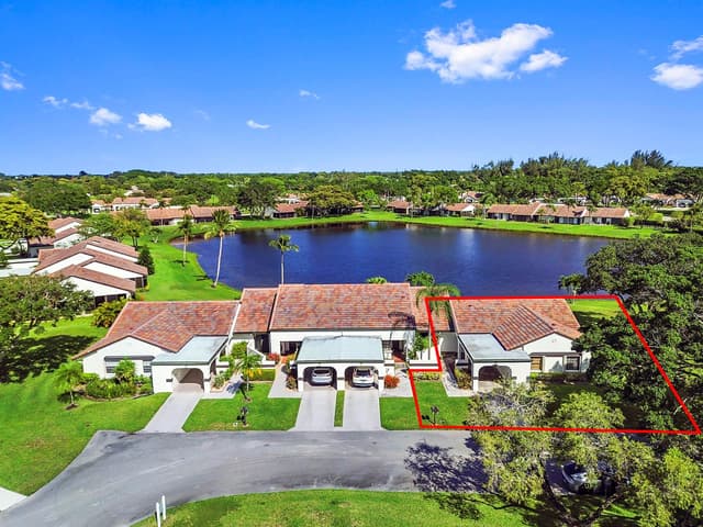 5537 Parkwalk Circle E, Boynton Beach FL 33472 - Boynton Beach, FL - Photo 2
