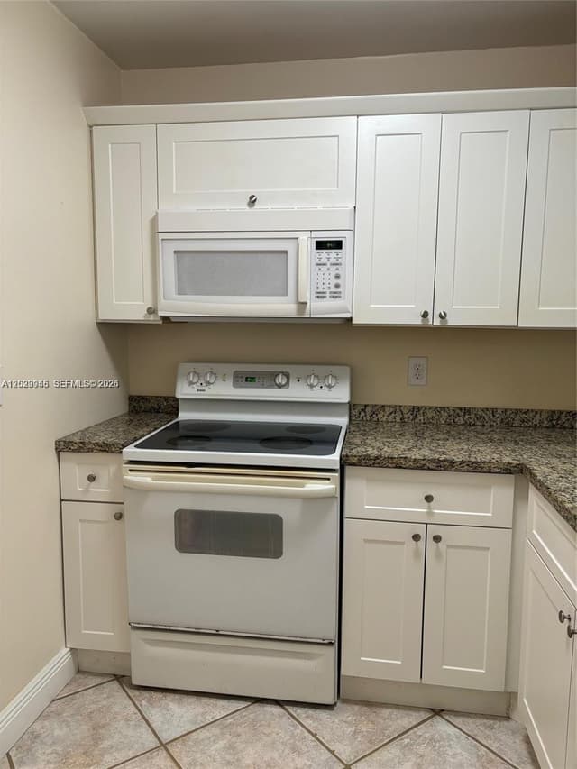 7910 Taft St # 214, Pembroke Pines FL 33024 - Pembroke Pines, FL - Photo 7