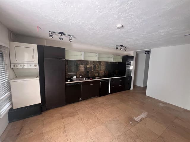 919 Michigan Avenue # 3, Miami Beach FL 33139 - Miami Beach, FL - Photo 2