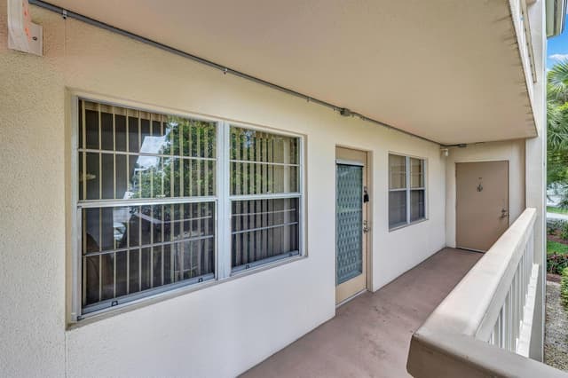 1902 Bermuda Circle # L2, Coconut Creek FL 33066 - Coconut Creek, FL - Photo 2