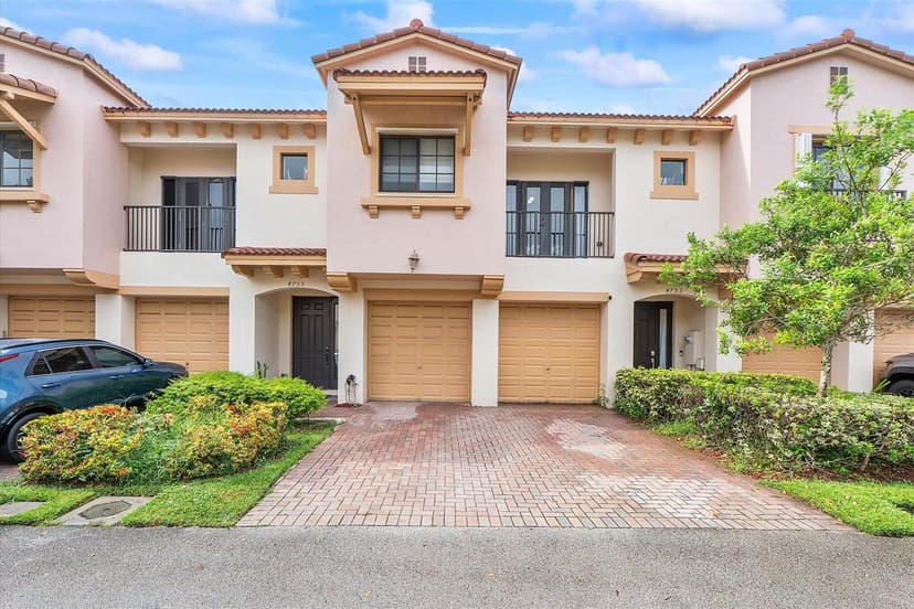 4755 Cypress Street # 4755, Coconut Creek FL 33073