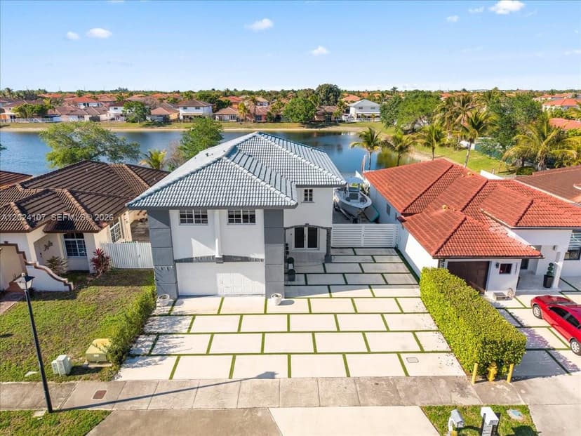 15341 SW 36th St, Miami FL 33185