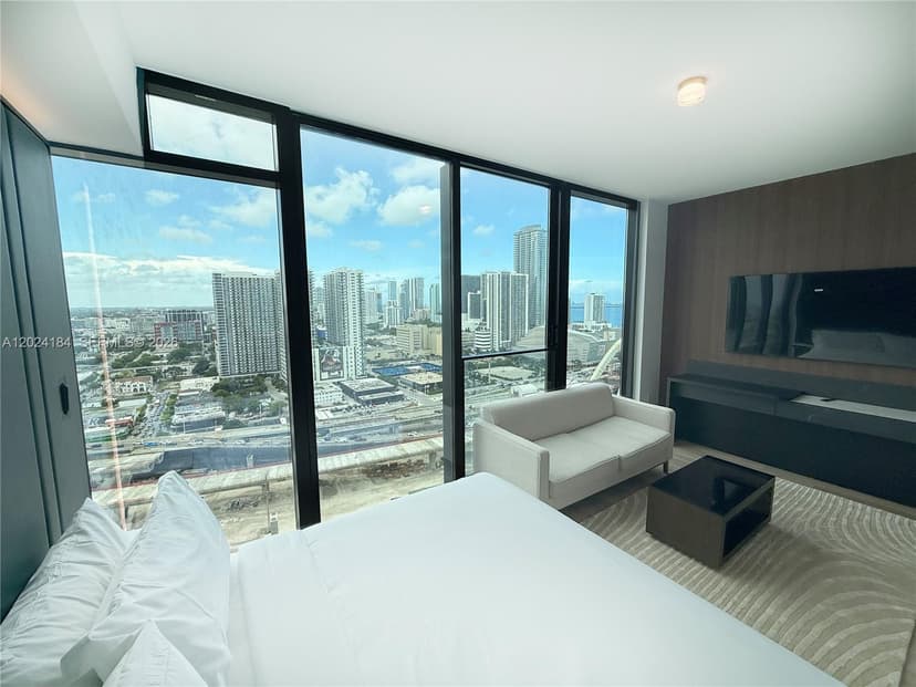 20 NE 11 St # 2601, Miami FL 33132