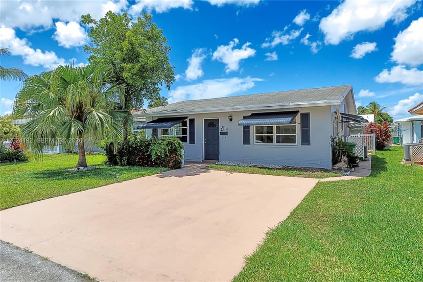 8521 NW 57th Ct, Tamarac FL 33321