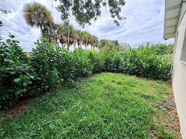 408 NW 12th St, Florida City FL 33034 - Florida City, FL - Photo 5