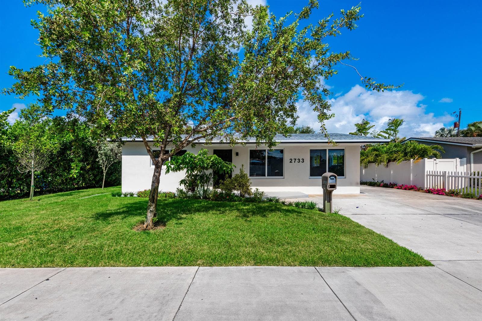 2733 NE 6th Avenue, Wilton Manors FL 33334 - Wilton Manors, FL - Photo 1