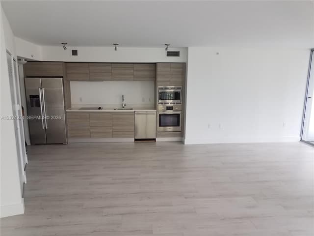 6620 INDIAN CREEK DR # 104, Miami Beach FL 33141 - Miami Beach, FL - Photo 7