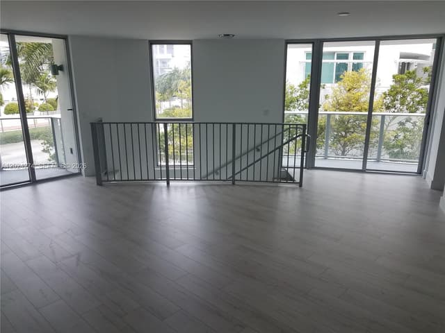 6620 INDIAN CREEK DR # 104, Miami Beach FL 33141 - Miami Beach, FL - Photo 5