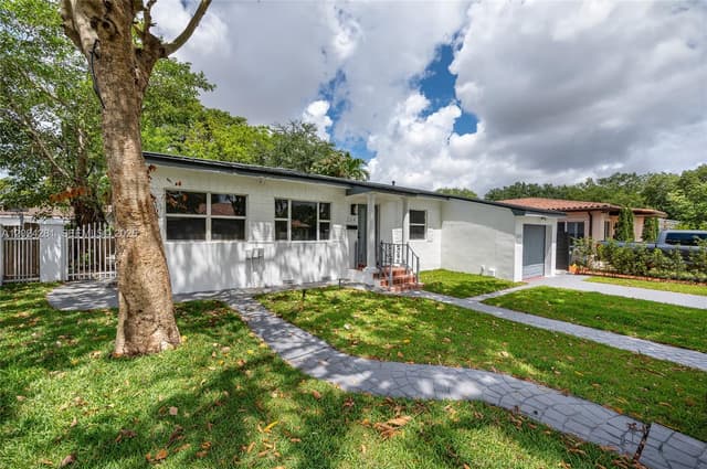 264 Navajo St, Miami Springs FL 33166 - Miami Springs, FL - Photo 4